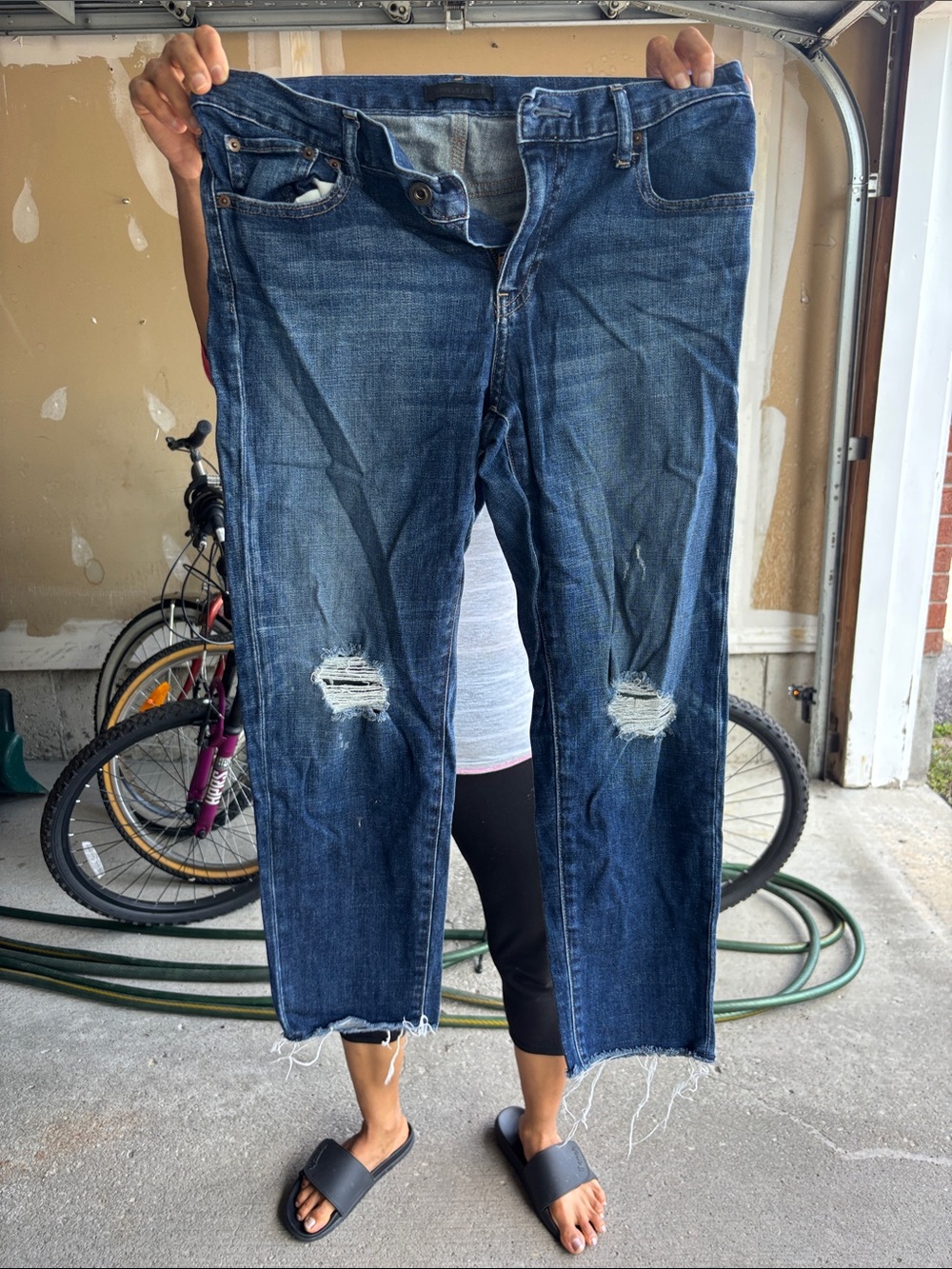 Uniqlo Dark Blue Ripped Cropped Jeans